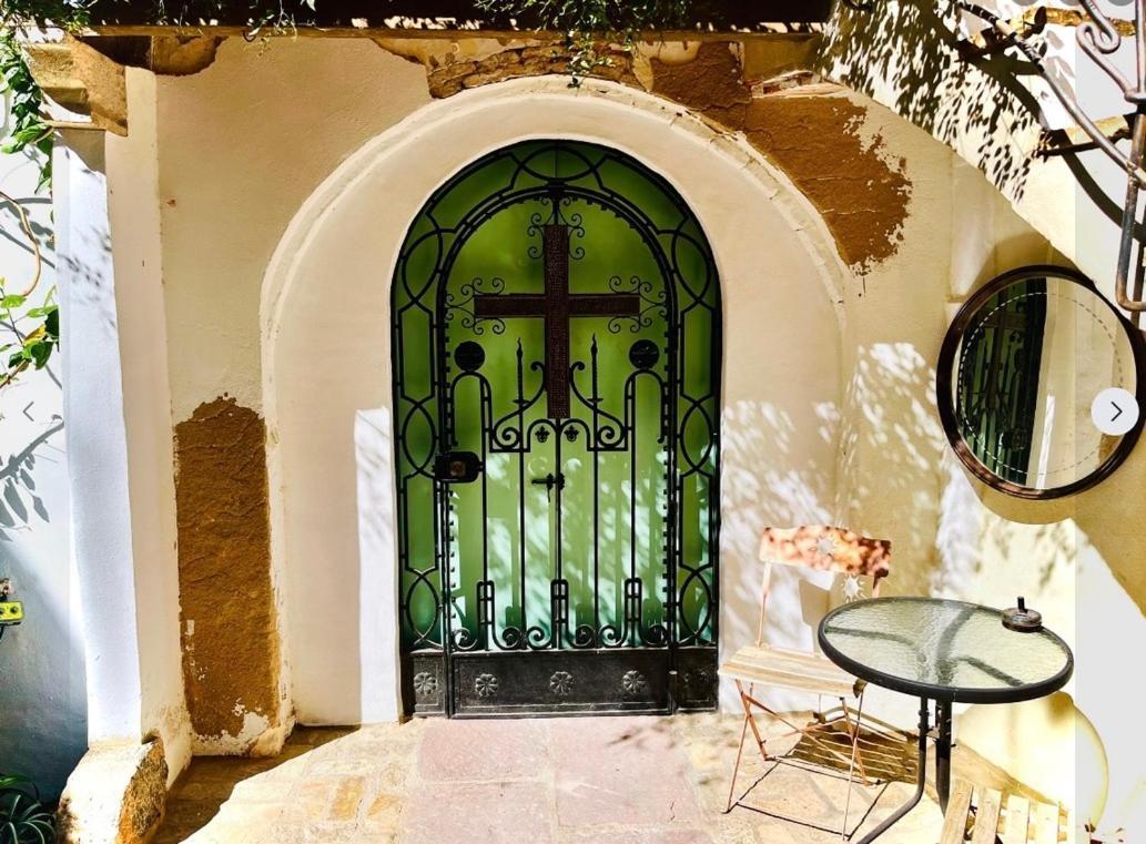 Oliva Courtyard Guesthouse Luaran gambar