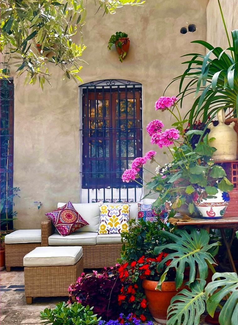Oliva Courtyard Guesthouse Luaran gambar