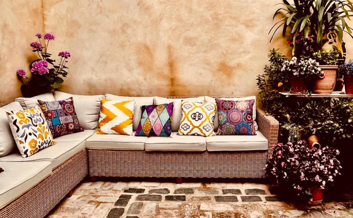 Oliva Courtyard Guesthouse Luaran gambar